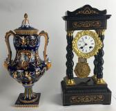 Gien un Vase et Pendule Napoleon III.jpg